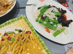 -肥肥虾庄·金牌油焖大虾(杨园滨江时代walk店)