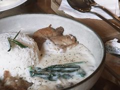 奶油蘑菇菠菜酱脆脆鸡扒饭-西关84·History·Art·Cafe