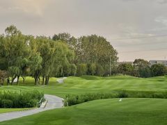 -万柳高尔夫俱乐部