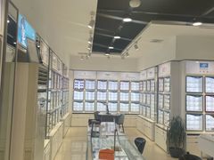 -宝视达眼镜店(郑汴路英协店)