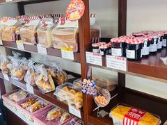 -红宝石·鲜奶小方·海派西点房(金杨店)