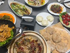 -陈熹公民族美食文化餐厅(中华广场店)