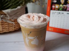 珞伽樱花拿铁-瑞幸咖啡(宁波科创大厦店)