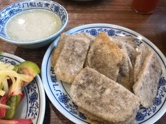 老北京炸灌肠-门框胡同百年卤煮(新街口店)