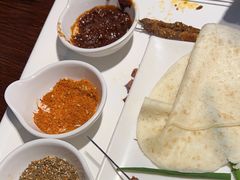 -三个大叔烤羊肉串·歌手驻唱·碳烤鲜肉(西三旗店)