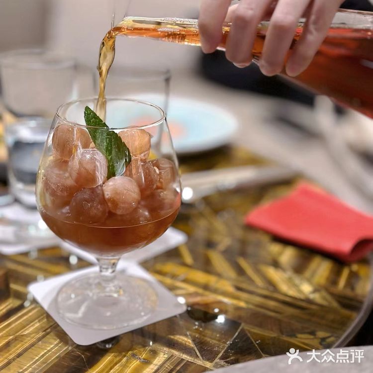 大堂酒廊第一次吃午餐工作的记录