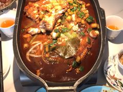 -江边城外烤全鱼(世茂广场店)