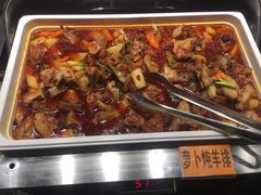 萝卜炖羊排-豪食披萨烤肉自助(保定商场店)