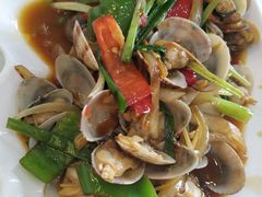 -覃记海鲜美食餐厅