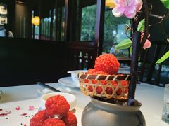 杨梅鳕鱼球-柳莺湖上·湖景餐厅·江南菜(西湖店)