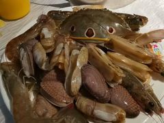 -领鲜活海鲜榴莲自助火锅(东门店)