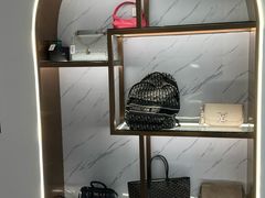 -聚云奢二手奢侈品黄金手表包包回收·中古店(中福城店)