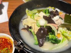 -万记麻辣烫国展总店