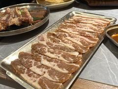 -草家酱蟹炭火烤肉店(珲春南路一店)