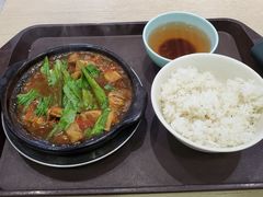 黄焖鸡-北京服装学院-食堂