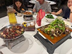 -琥珀老六龙虾(四里河店)