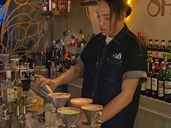 -Shift cocktail bar鸡尾酒吧