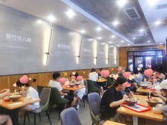 大堂-螺小胖柳州螺蛳粉(钟楼总店)