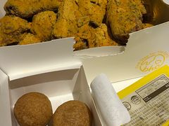 -BHC炸鸡(明洞总店)