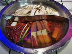 -巴隆门重庆老火锅(太湖路店)