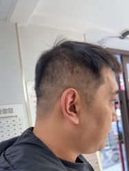 -阿三造型烫染•接发