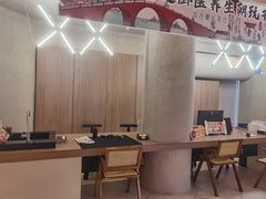 -灸春堂·艾灸·痛症·整脊连锁(之江银泰店)