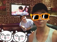 -K+全国连锁KTV(绿地缤纷天地店)