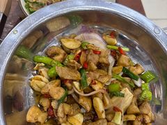 -湖南人家湘菜馆(镇江路店)