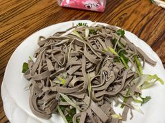 -溢心园香河肉饼总店