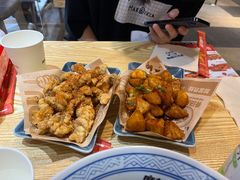 -魔都三兄弟酸辣粉·蘸卤炸串(虹桥万科店)