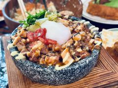 溏心火焰叉烧销魂饭-何里玉(北京路店)