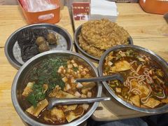 -柳州肥姨妈大骨螺蛳粉(万达中心店)