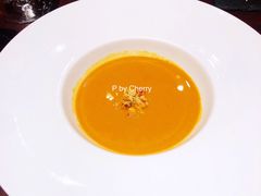 龙虾蟹肉汤-北京华彬费尔蒙酒店·刃餐厅