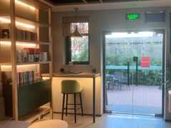 -秋果酒店(北京中日友好医院和平里地铁站店)
