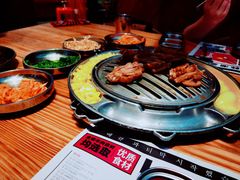 -青瓦炭韩潮烤肉(花园道店)