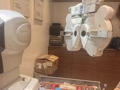 -LensCrafters亮视点(东方新天地店)