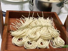 -红鼎豆捞·非遗鲍皇汤火锅(宝丰路店)