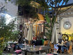 -四方小吃·白族庭院餐厅