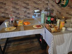 -玩坞轰趴馆·户外团建聚会主题生日派对馆(世豪广场店)