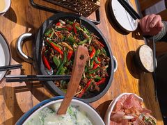 -老滇山寨•云南特色菜•地方菜•民族风情歌舞表演(金碧店)