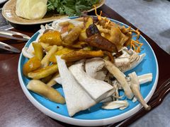 -菌之家·专业纯野生菌火锅·特色炒菌