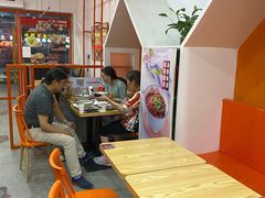 大堂-姑娘手肉夹馍·凉皮·粉面(双塘路店)