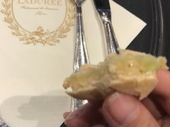 -ladurée(戴高乐机场T 2F店)