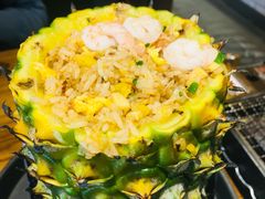 冬阴功菠萝炒饭-烧货·活海鲜炭烧(湖滨商业街店)