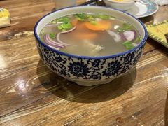 羊肉汤-清真·玛丽亚新疆菜主题餐厅(浙江中路店)