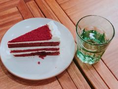 红丝绒蛋糕-VESH COFFEE(定西路店)