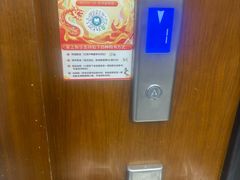 -新华书店(新街口旗舰店)