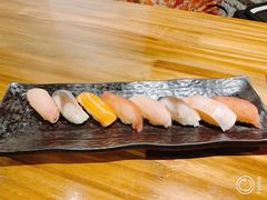 手握寿司拼盘-石屋料理(南京西路店)