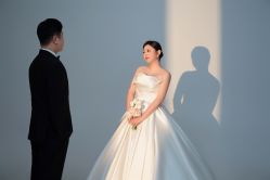 -雪中彩影婚纱摄影·微光艺术中心