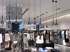 -URBAN REVIVO(七宝领展广场店)